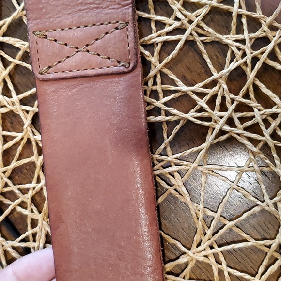 Abercrombie & Fitch leather belt - Picture 9 of 13